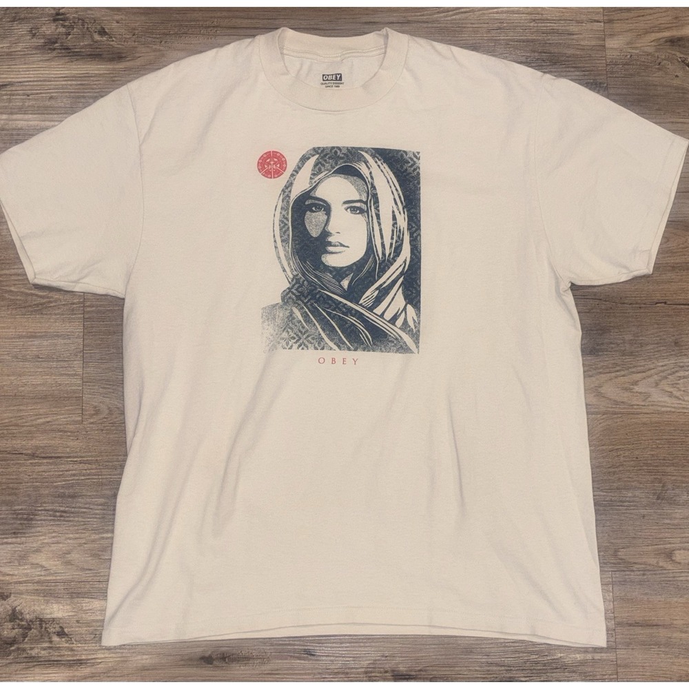 Obey Human Rights Graphic T-Shirt Cream Unisex Size L Skateboard Shepard Fairey